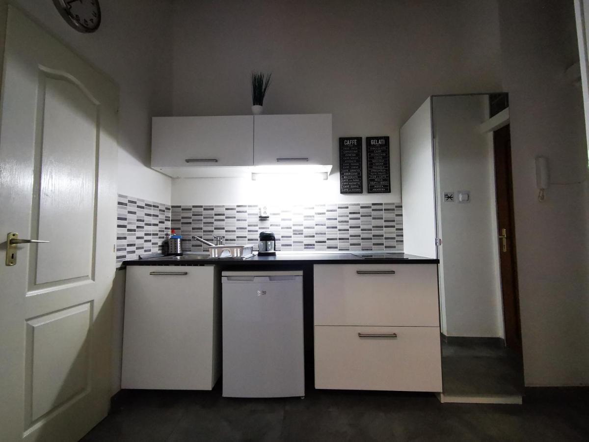 Kst Apartman Daire Budapeşte Dış mekan fotoğraf